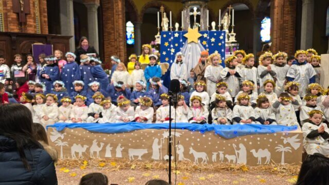 Un Natale di emozioni e gratitudine: il nostro spettacolo e il mercatino di quest’anno